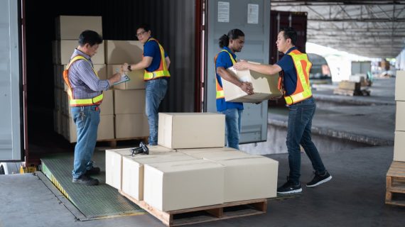 PT. Dutalaras Logistik: Solusi Logistik Terpercaya untuk Semua Kebutuhan Pengiriman Anda